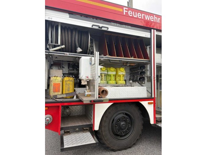 1 Tanklöschfahrzeug TLF 16/25 Tr - Mercedes-Benz 917 AF, Ziegler-Aufbau – foto 7 – kavel bij Zoll-Auktion, Geeste