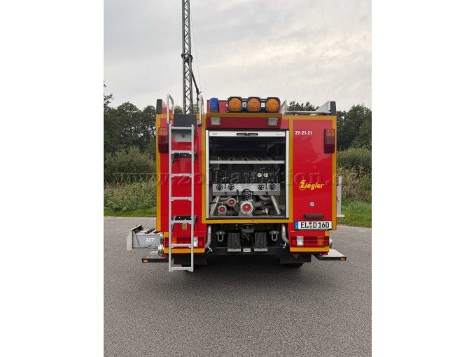 1 Tanklöschfahrzeug TLF 16/25 Tr - Mercedes-Benz 917 AF, Ziegler-Aufbau – foto 8 – kavel bij Zoll-Auktion, Geeste