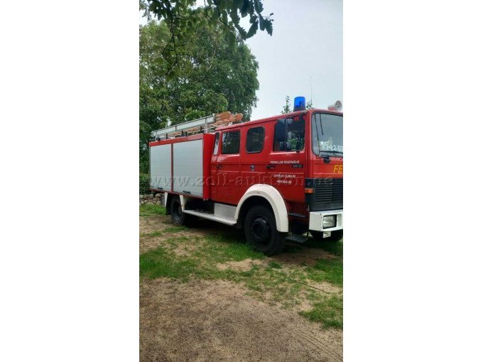 1 bluswagen met watertank (TLF 16/25) type 120-23AW van de fabrikant Iveco-Magirus – foto 8 – kavel bij Zoll-Auktion, Utersum