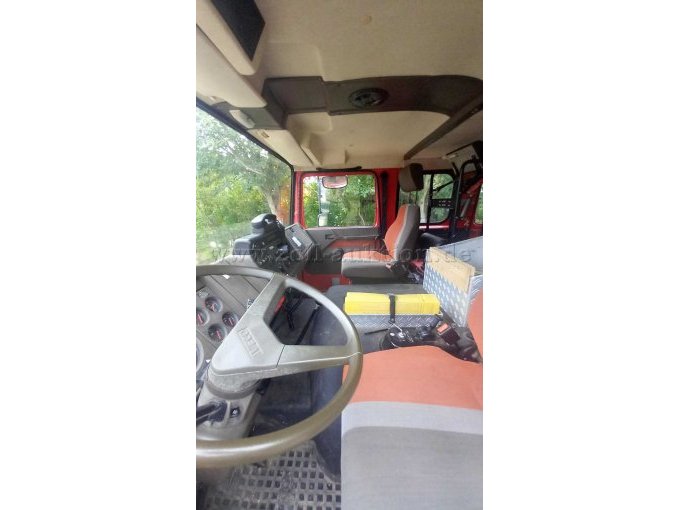 1 bluswagen met watertank (TLF 16/25) type 120-23AW van de fabrikant Iveco-Magirus – foto 5 – kavel bij Zoll-Auktion, Utersum