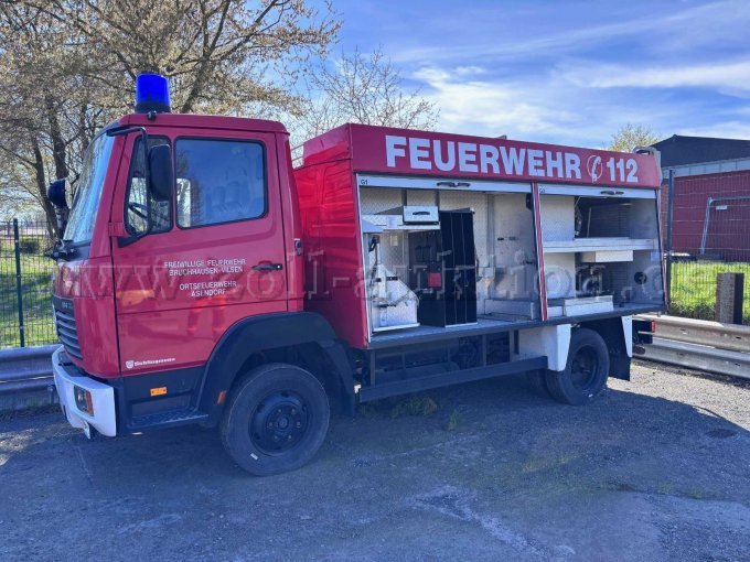 1 Tanklöschfahrzeug TLF 8/18 Mercedes Benz mit Schlingmann Aufbau –lange Standzeit – foto 5 – kavel bij Zoll-Auktion, Bruchhausen-Vilsen