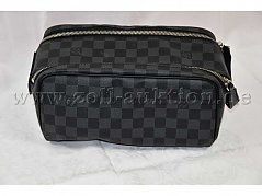 1 Tasche „Louis Vuitton“ Dopp Kit Poche Toilette