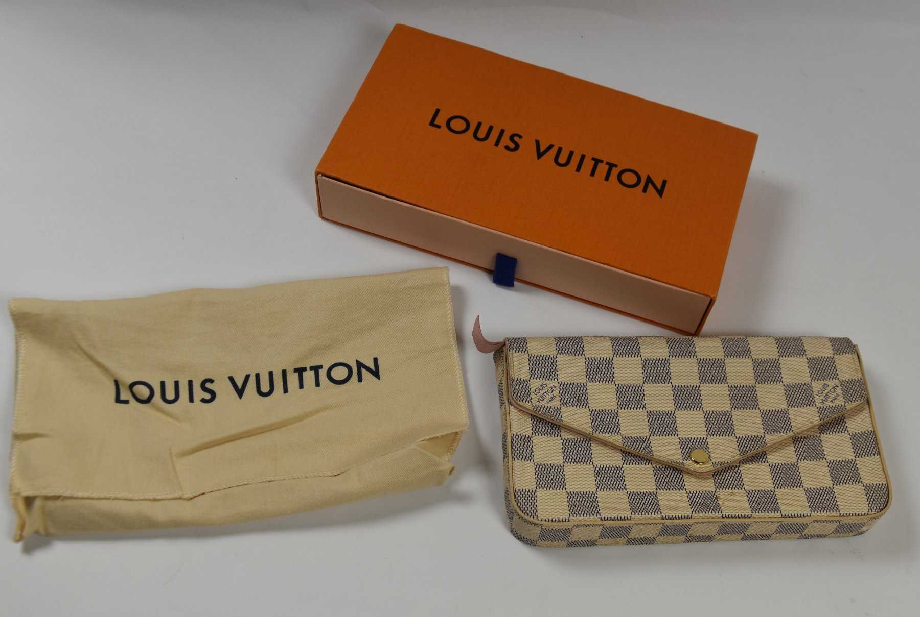 1 torba "Louis Vuitton" Pochette Felicie