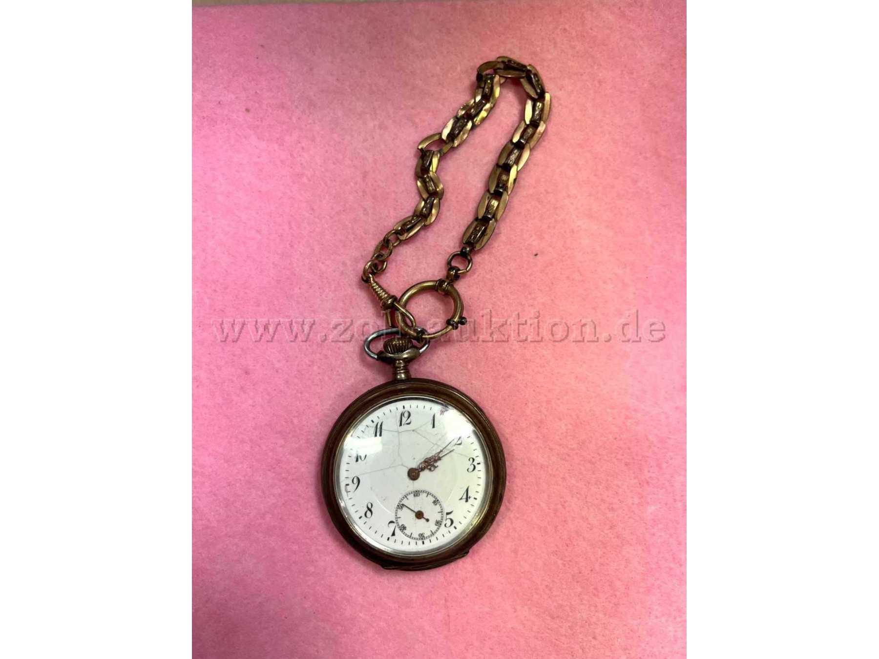 silberfarbene Taschenuhr mit zugehöriger Kette