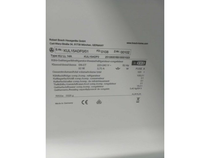 CE-Nummer vom Bosch-Kühlschrank mit Gefrierfach
