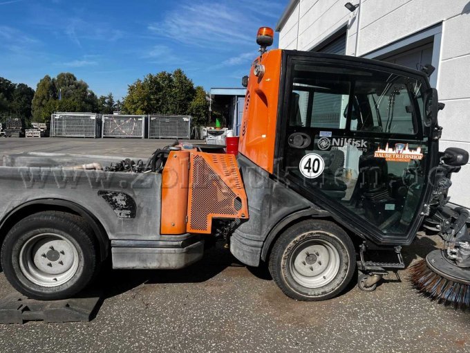 1 "Teileträger" für Kehrmaschine Nilfisk, City Ranger 3570 – foto 3 – kavel bij Zoll-Auktion, Groß-Umstadt