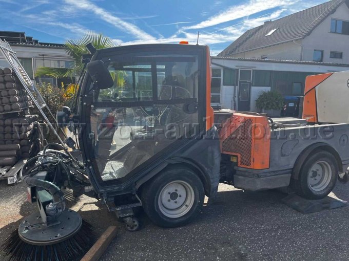 1 "Teileträger" für Kehrmaschine Nilfisk, City Ranger 3570 – foto 2 – kavel bij Zoll-Auktion, Groß-Umstadt