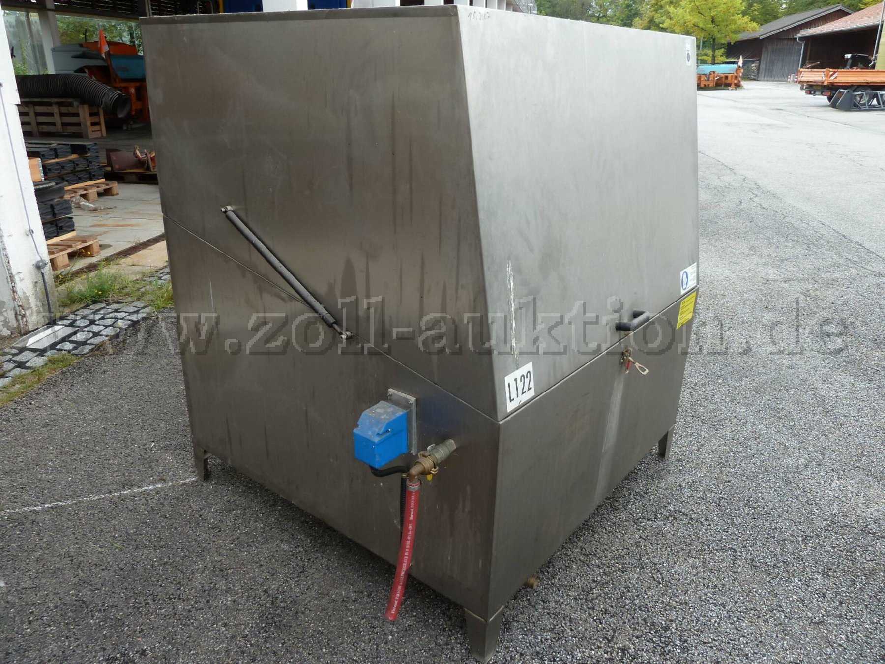 Ansicht vorne rechts geschlossen