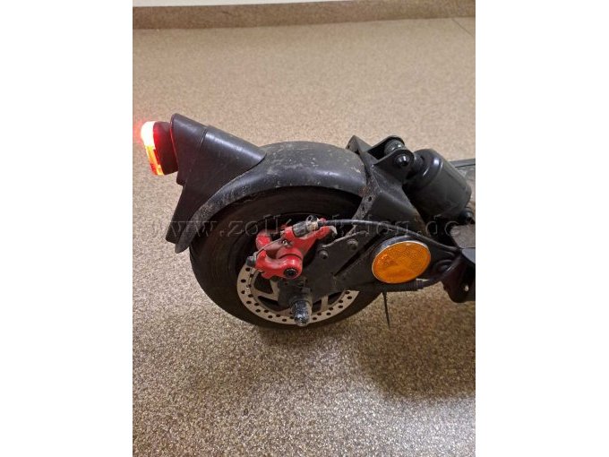 hintere Scheibenbremse und Rücklicht