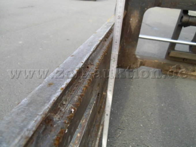 Höhe seitliche Backen Ballenklammer