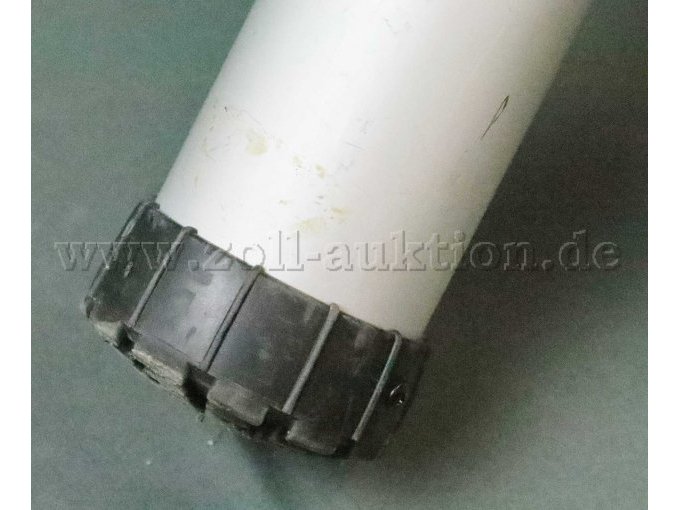 Standfuß Klebereste