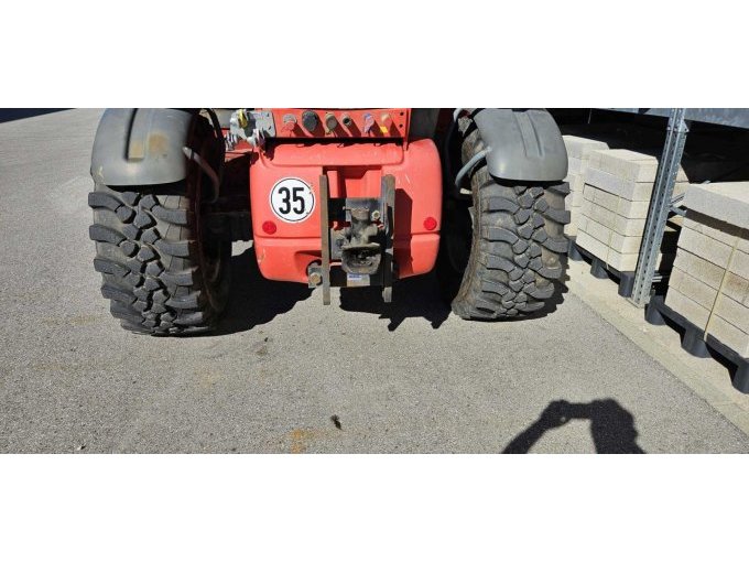 Zugmaul mit Hydrauliksteuergeräten