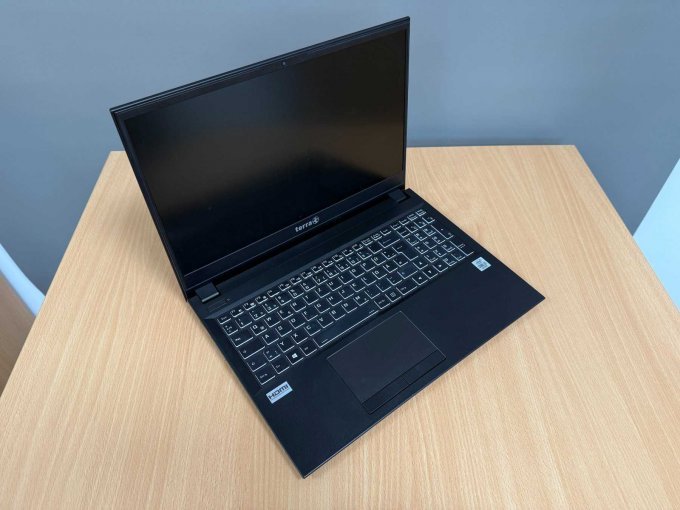 Terra Mobile 1516 – Notebook – 39,6 cm (15.6")
Ansicht geöffnet