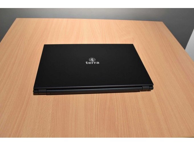 Terra Mobile 1516 – Notebook – 39,6 cm (15.6")
Ansicht geschlossen