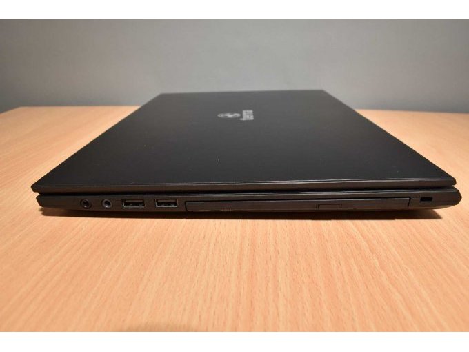 Terra Mobile 1516 – Notebook – 39,6 cm (15.6")
Ansicht von der Seite