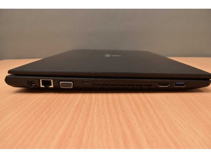 Terra Mobile 1516 – Notebook – 39,6 cm (15.6")
Ansicht von der Seite