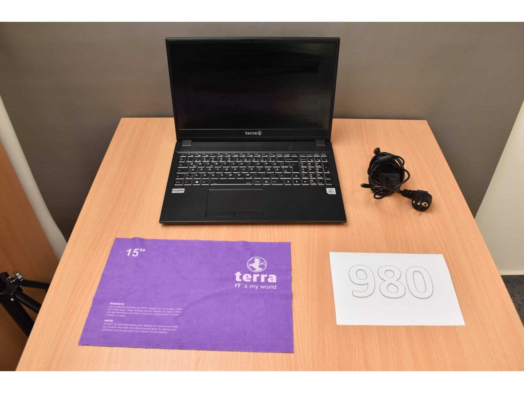 Terra Mobile 1516 – Notebook – 39,6 cm (15.6)
Gesamtansicht