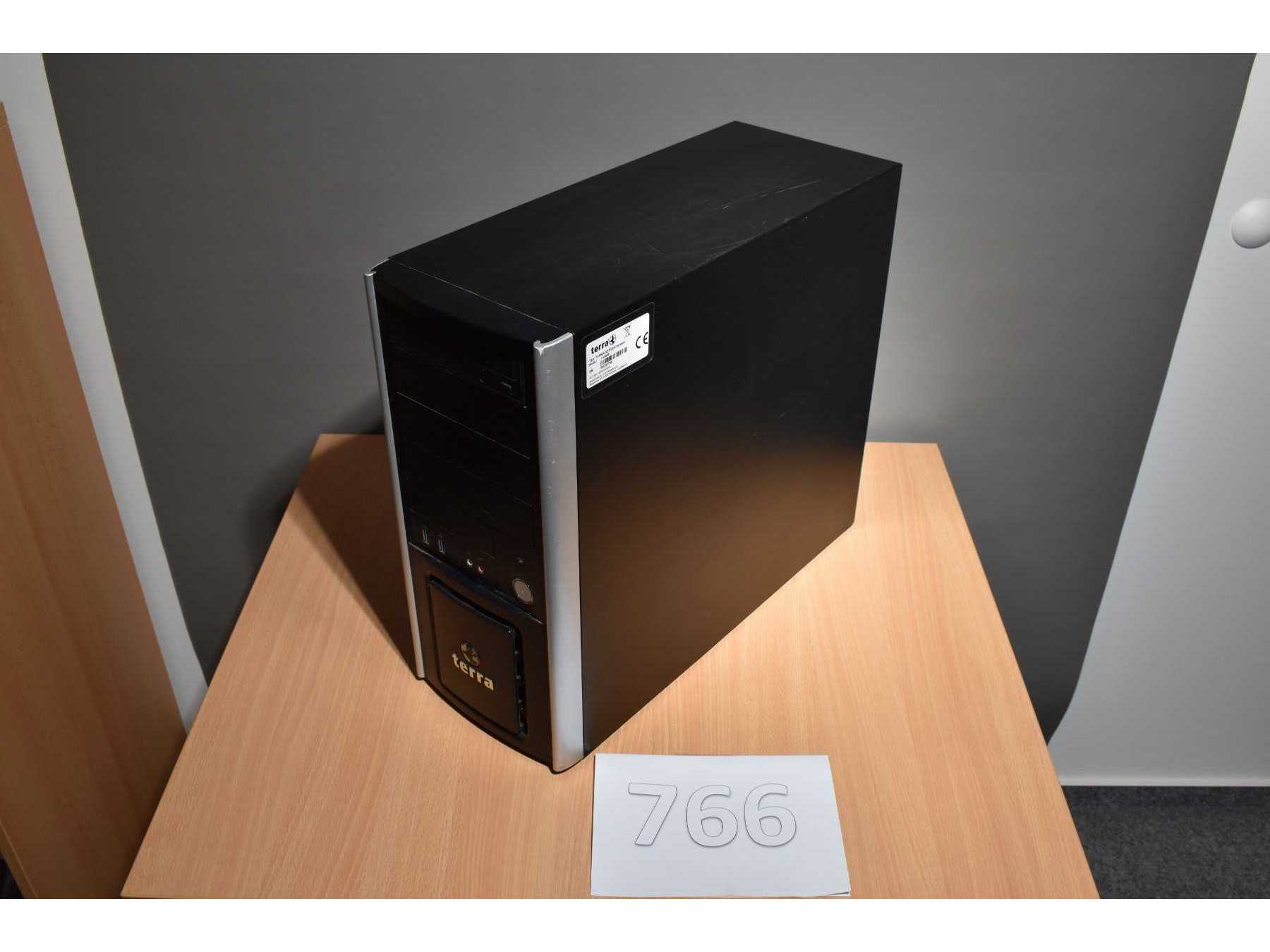 Terra Server 1030 G3
Gesamtansicht von vorne