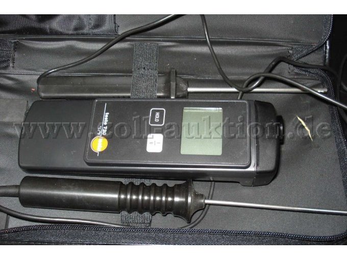 Das testo 720 Temperaturmessgerät mit den 2 beinhalteten Temperaturfühlern. Das testo 720 Temperaturmessgerät mit den 2 beinhalteten Temperaturfühlern.