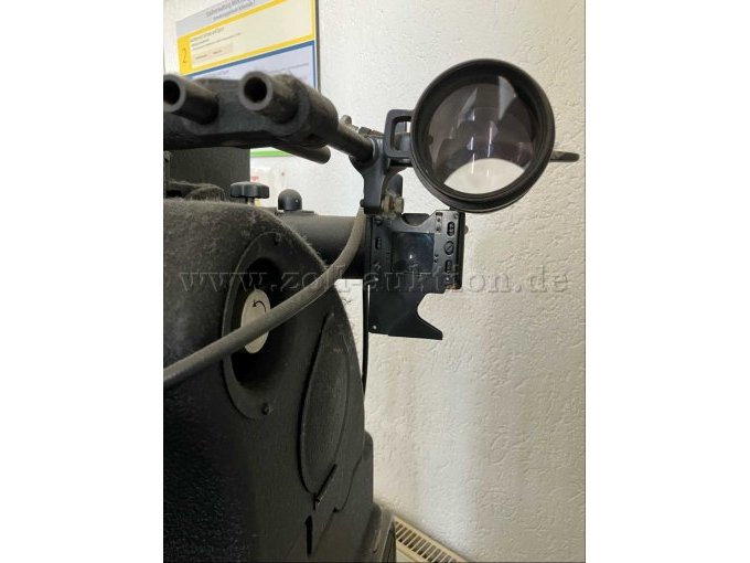 Seitenansicht mit fixem Fernrohr