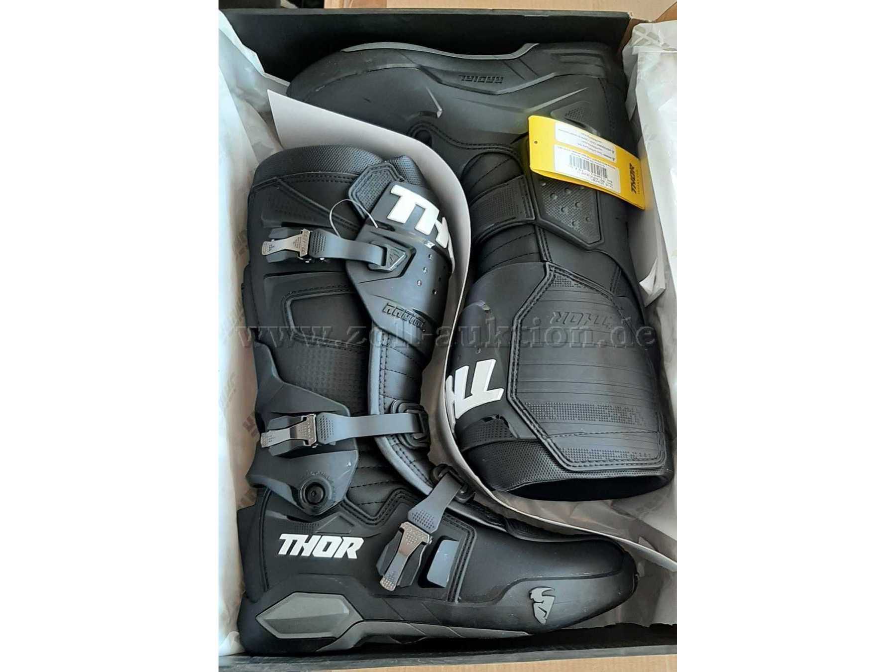 Frontansicht Motocross-Stiefel