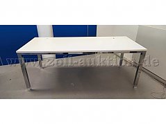 Tisch gesamt