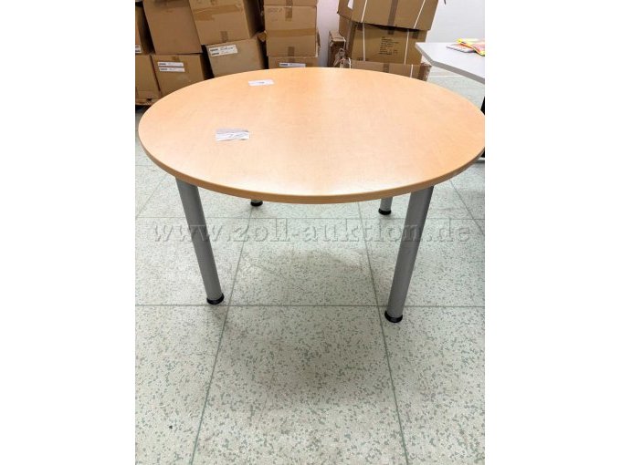 Runder Holztisch mit einem Durchmesser von 120 cm. Im guten Zustand. Runder Holztisch mit einem Durchmesser von 120 cm. Im guten Zustand.