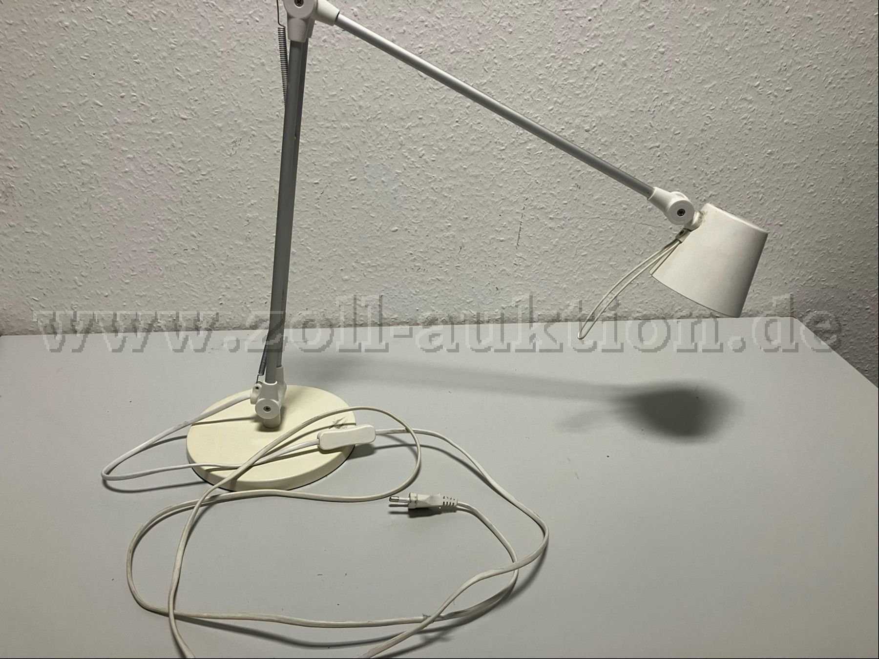 Schwenkarm geknickt