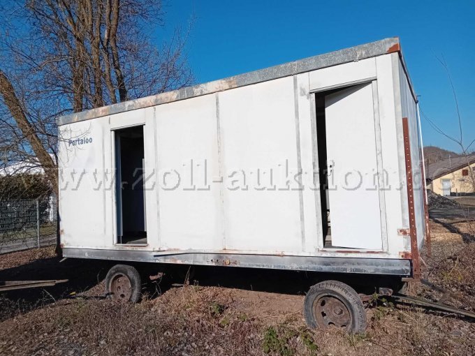 WC-Wagen rechte Seitenansicht
