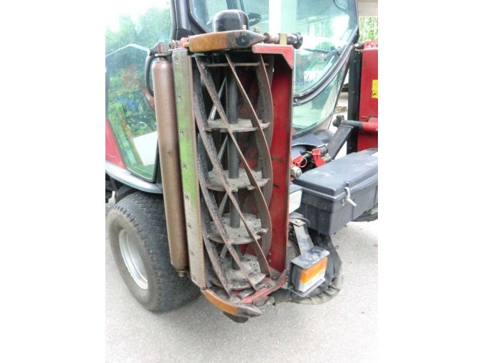 Toro Reelmaster 4240-D Spindel