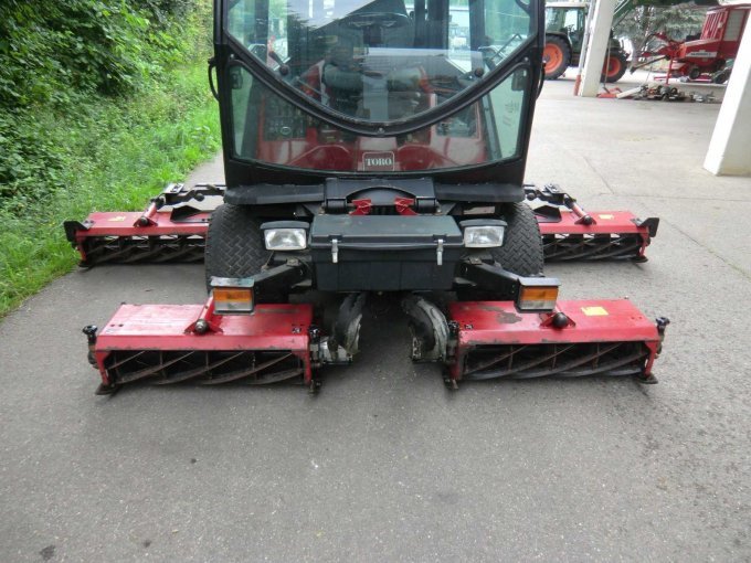 Toro Reelmaster 4240-D Frontansicht