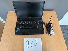Toshiba Satellite Pro C660-1J3 15,4 Zoll (39,12 cm)
mit Netzteil