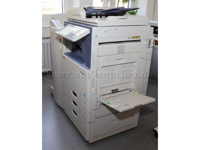 Gerät Gesamtansicht. Gerät Gesamtansicht.