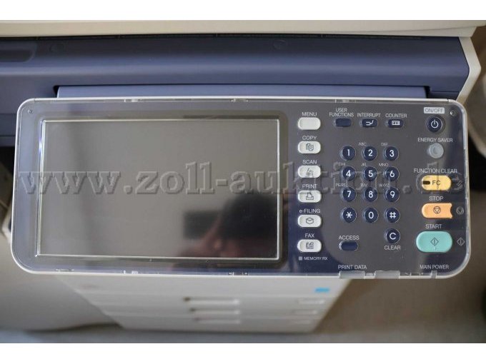 Tochscreen und Tastenfeld.