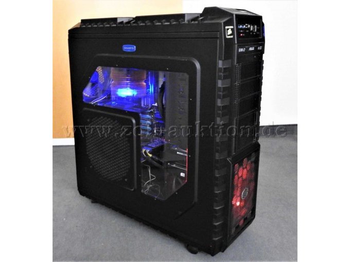 PC Corsair eingeschaltet mit LED