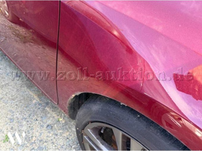 1 Toyota Auris (E18) Team D – foto 6 – kavel bij Zoll-Auktion, Frankfurt am Main