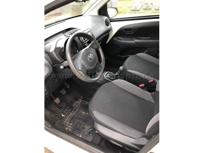 Innenansicht vorn links