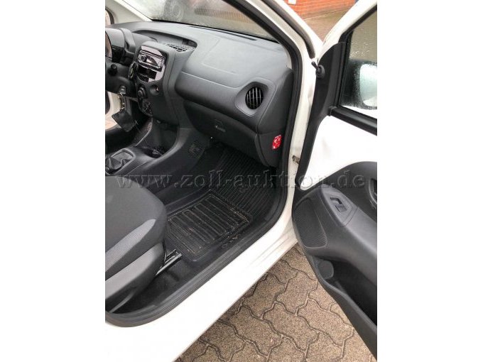 Beifahrerseite Innenraum