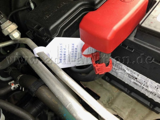 Motorraum Servicedaten