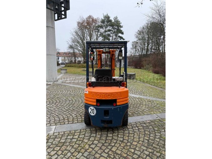 Gabelstapler Rückseite