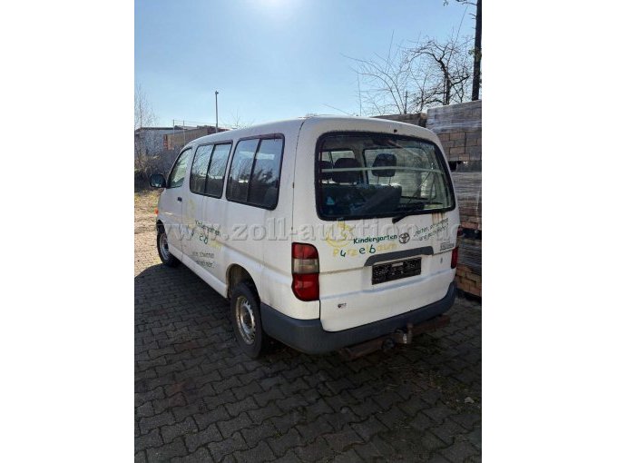 Toyota Kleinbus 8-Sitzer