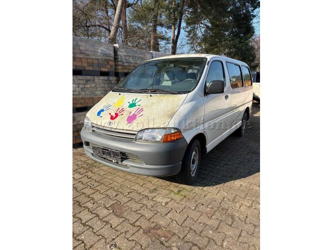 Toyota Kleinbus 8-Sitzer