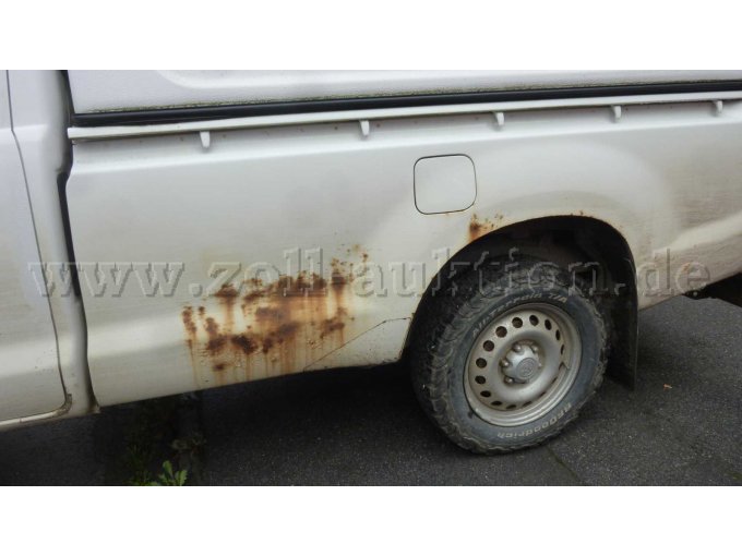 1 Toyota Hilux Single Cab 2.5 D - 4-deurs 4x4 met handgeschakelde vijfversnellingsbak – foto 2 – kavel bij Zoll-Auktion, Monschau