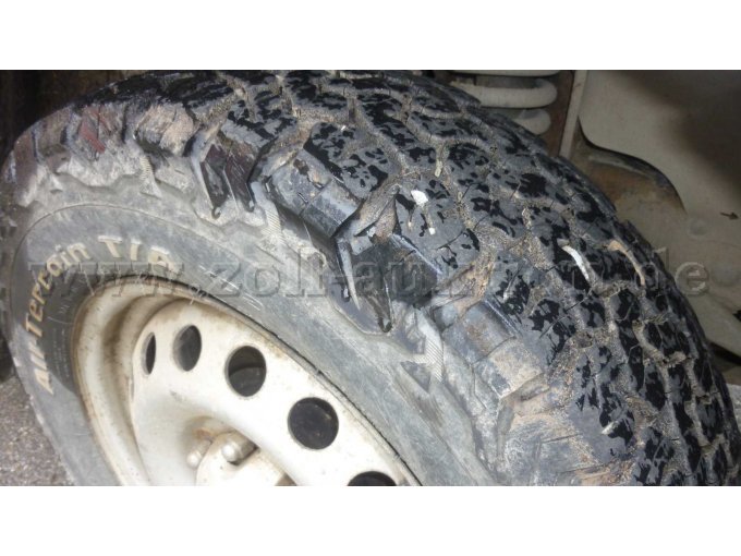 1 Toyota Hilux Single Cab 2.5 D - 4-deurs 4x4 met handgeschakelde vijfversnellingsbak – foto 6 – kavel bij Zoll-Auktion, Monschau