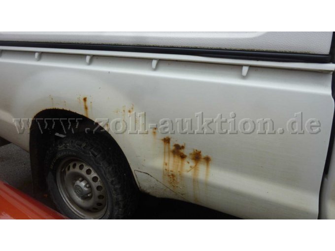 1 Toyota Hilux Single Cab 2.5 D - 4-deurs 4x4 met handgeschakelde vijfversnellingsbak – foto 8 – kavel bij Zoll-Auktion, Monschau