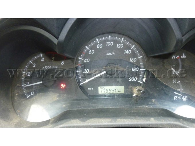 1 Toyota Hilux Single Cab 2.5 D - 4-deurs 4x4 met handgeschakelde vijfversnellingsbak – foto 3 – kavel bij Zoll-Auktion, Monschau