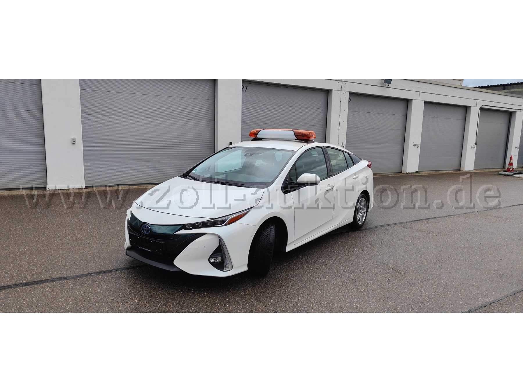 Toyota Prius PHV