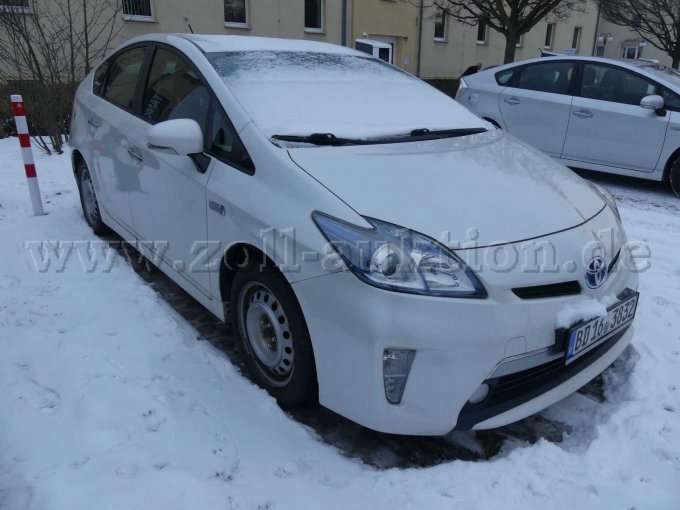 vorn seitlich rechts