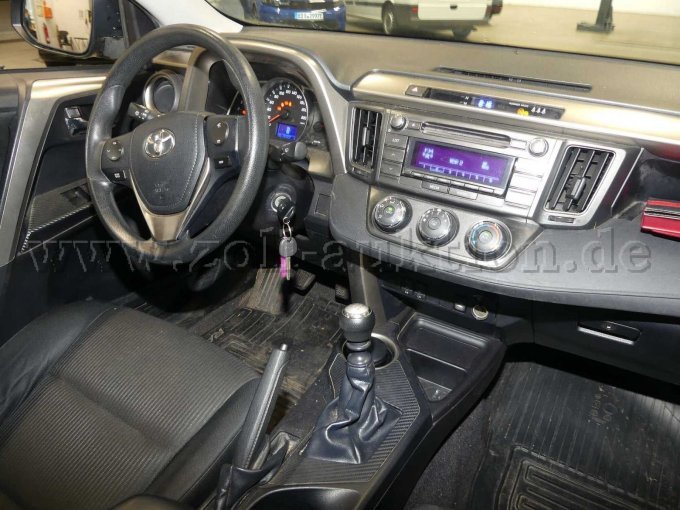 1 Toyota RAV4 2.2 D-4D DPF 4x4 *AHK*Sitzheizung*Forstpaket – foto 4 – kavel bij Zoll-Auktion, Münster