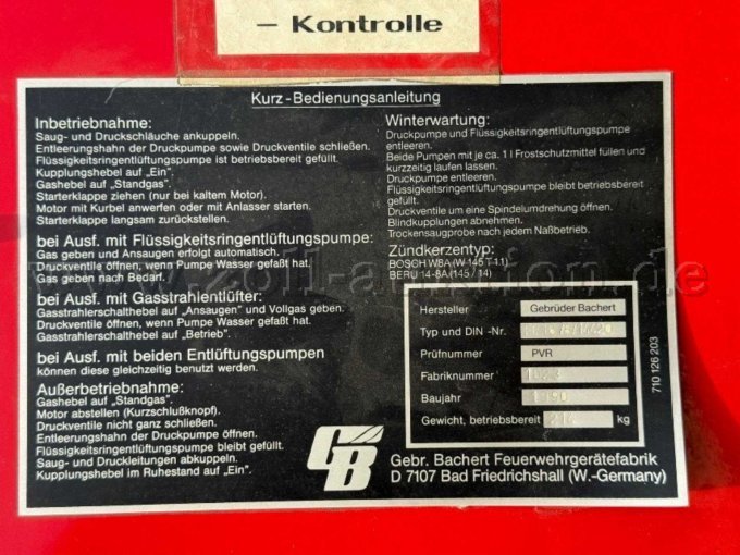Bedienungsanleitung mit Typenschild